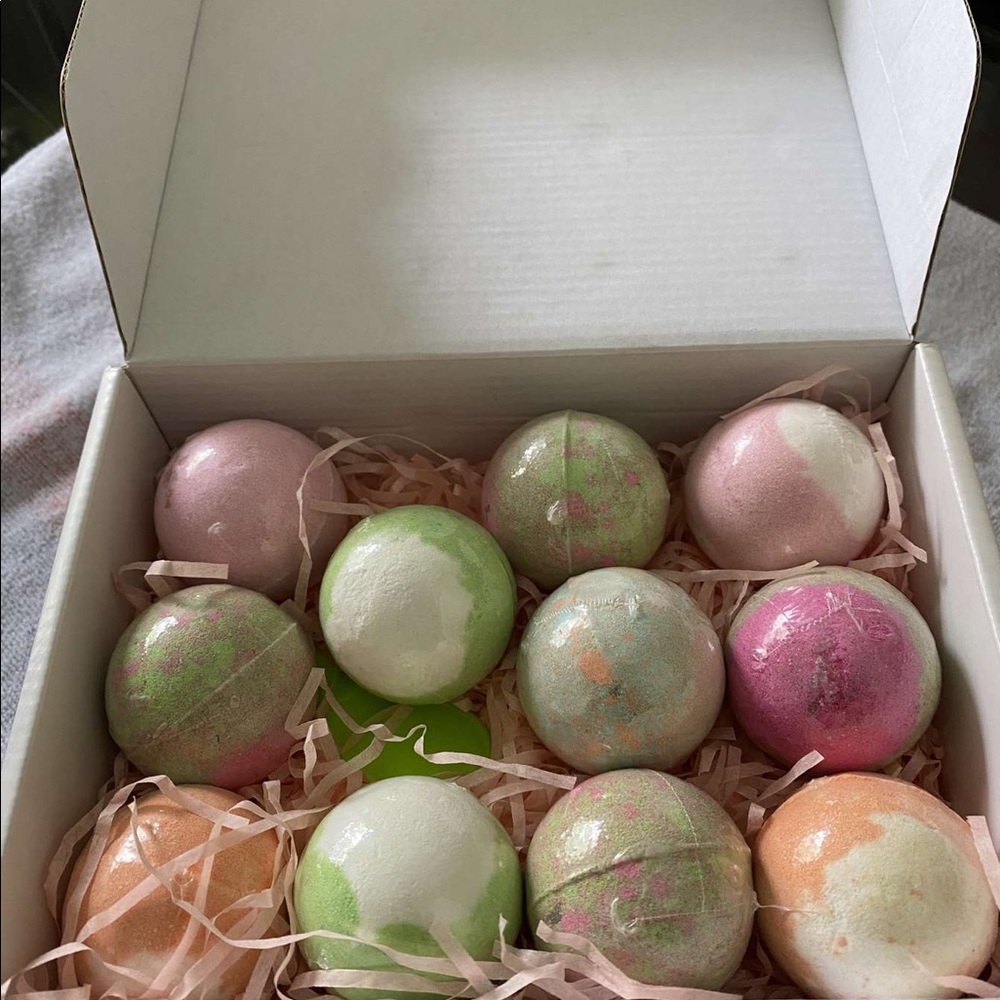 Bath bombs 🛁 🎉 - Picture 3 of 6